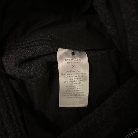 Everlane Dark Gray Wool Wide Leg Pleated Trousers High Waist Size 8 EUC - Picture 9 of 9